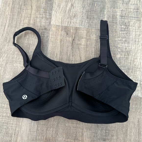 Lululemon Run Times High Support Bra - Picture 2 of 3